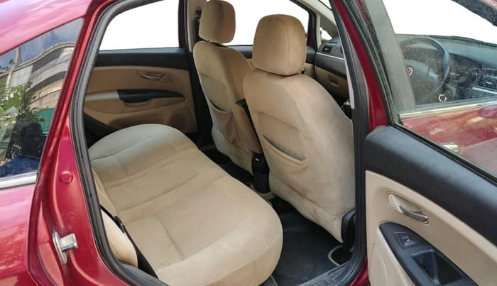 2011 Fiat Linea EMOTION 1.4, Petrol, Manual, 29,950 km, interior