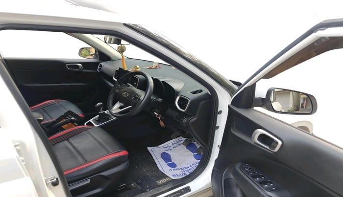 2022 Hyundai VENUE SX 1.0 TURBO, Petrol, Manual, 25,454 km, interior