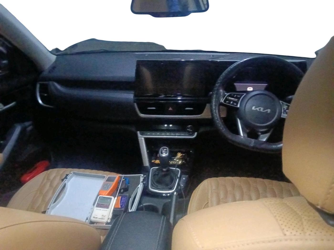2023 KIA SELTOS HTX PLUS 1.5 IMT DIESEL, Diesel, Manual, 27,799 km, interior