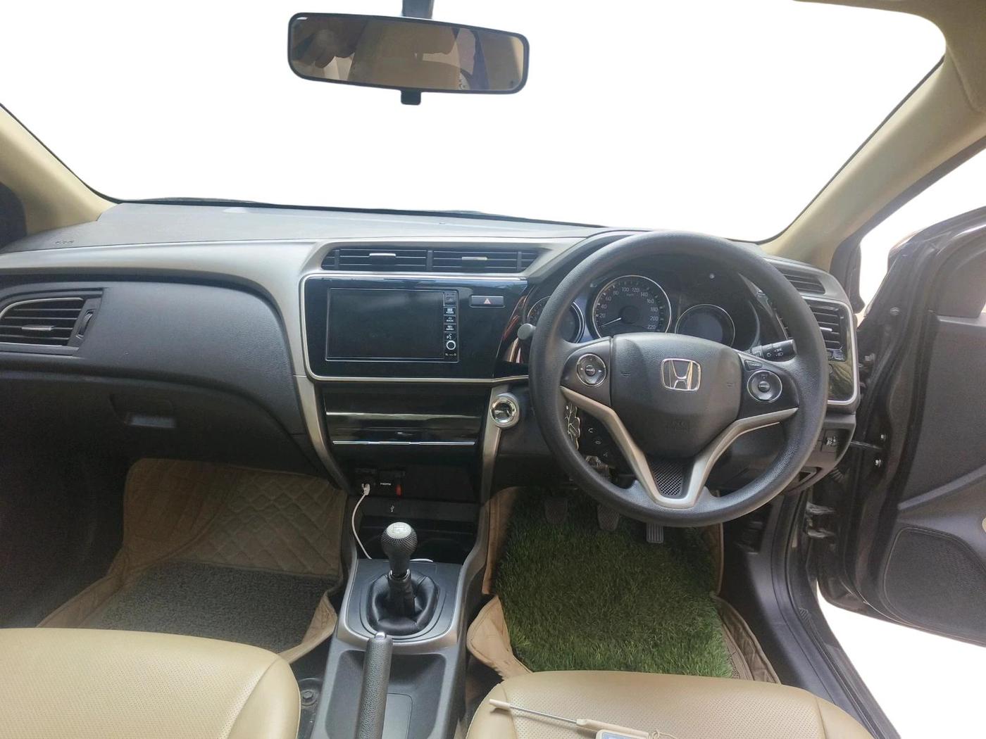 2018 Honda City 1.5L I-VTEC V MT, Petrol, Manual, 56,314 km, interior