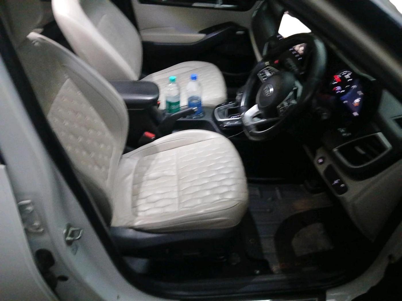 2020 KIA SELTOS HTX PLUS AT1.5 DIESEL, Diesel, Automatic, 2,36,385 km, interior