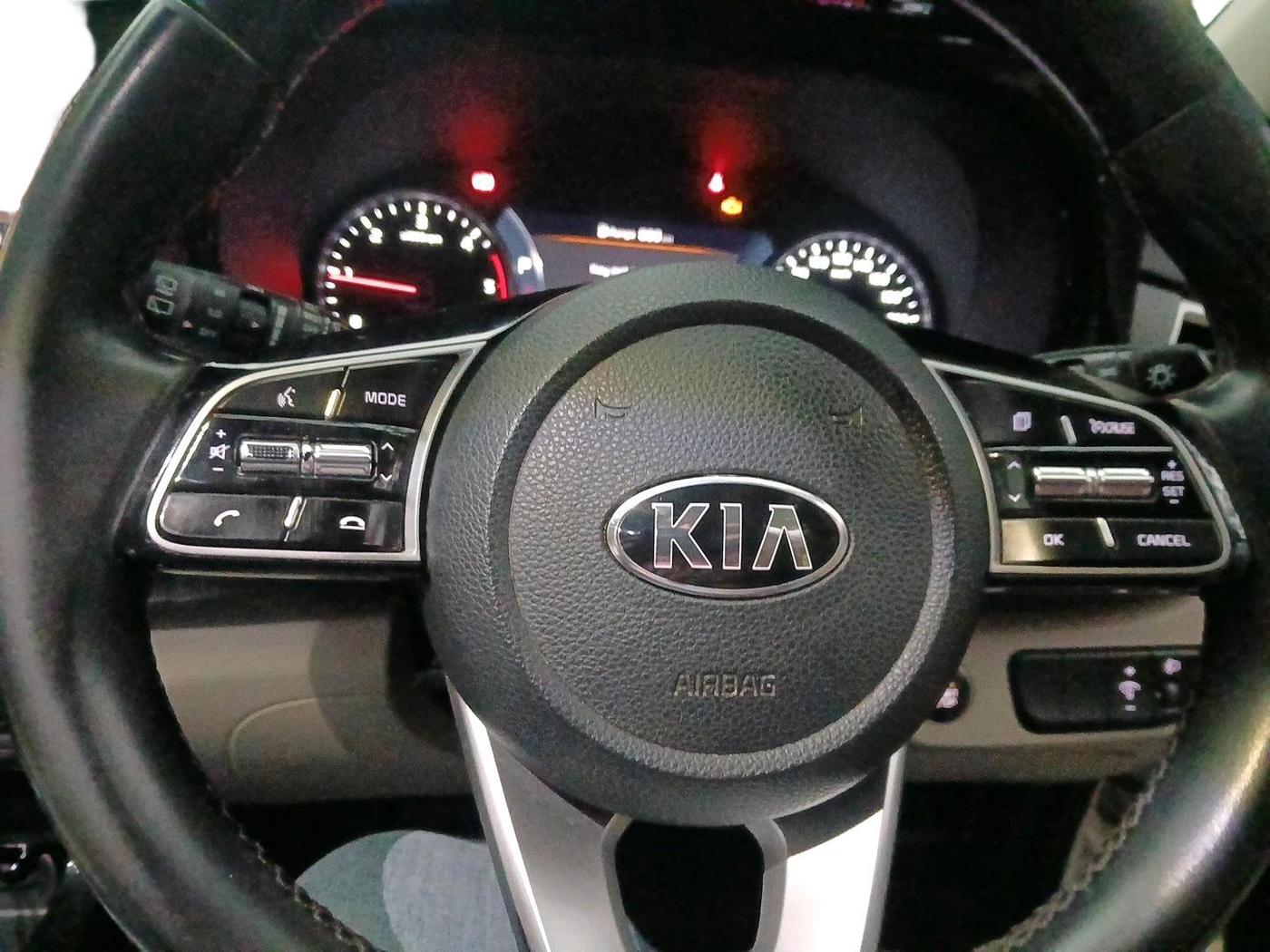 2020 KIA SELTOS HTX PLUS AT1.5 DIESEL, Diesel, Automatic, 2,36,385 km, interior