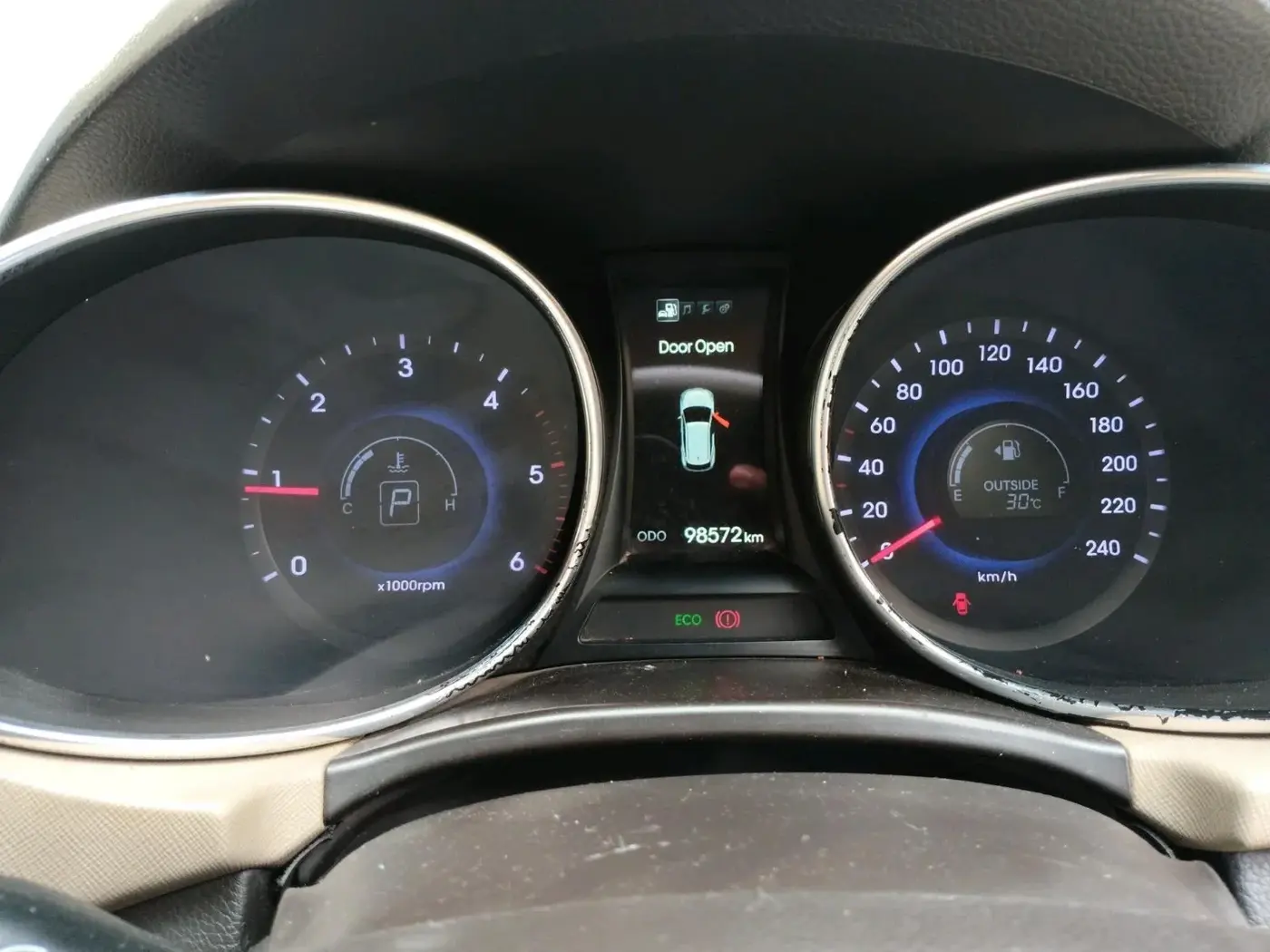2014 Hyundai Santa Fe 2 WD AT, Diesel, Automatic, 98,572 km, interior