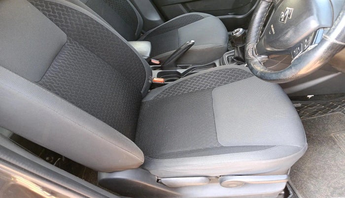 2017 Maruti Vitara Brezza ZDI, Diesel, Manual, 1,15,962 km, interior