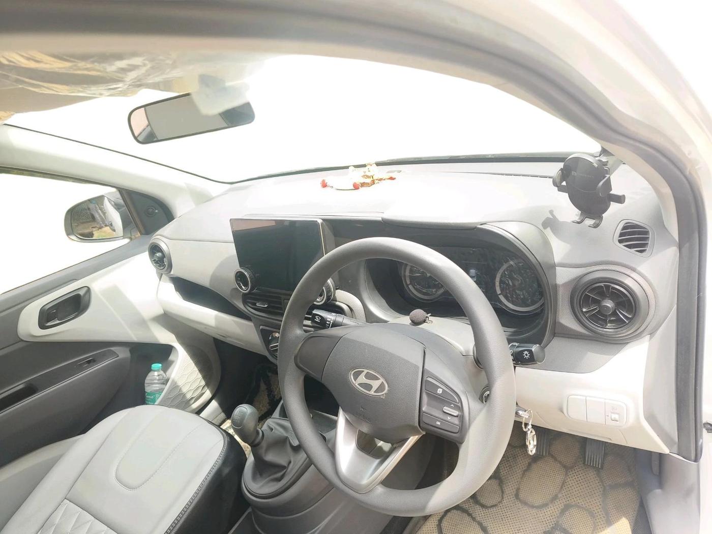 2025 Hyundai GRAND I10 NIOS ERA 1.2 KAPPA VTVT, Petrol, Manual, 3,764 km, interior