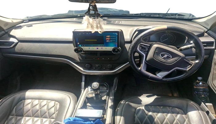 2022 Tata Harrier XM 2.0L KRYOTEC, Diesel, Manual, 1,32,477 km, interior