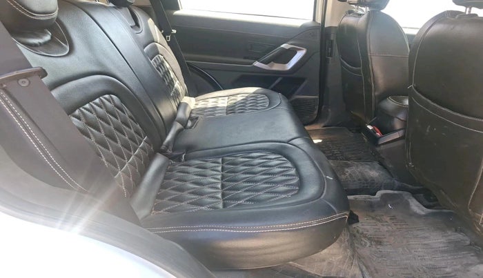 2022 Tata Harrier XM 2.0L KRYOTEC, Diesel, Manual, 1,32,477 km, interior