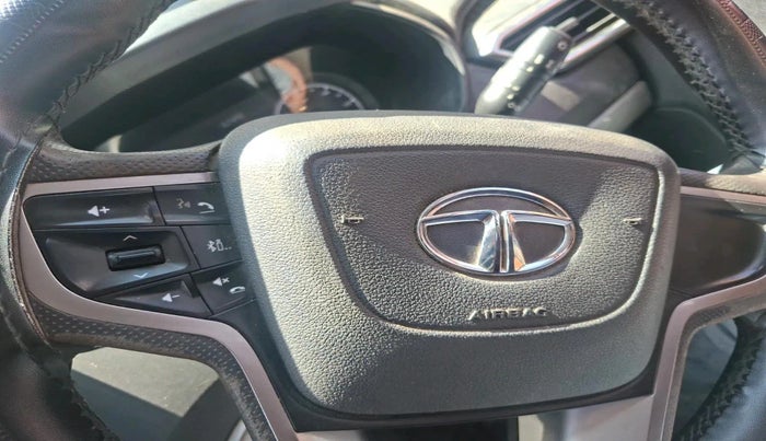 2022 Tata Harrier XM 2.0L KRYOTEC, Diesel, Manual, 1,32,477 km, interior
