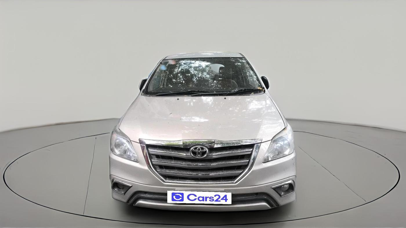 2015 Toyota Innova 2.5 VX 8 STR, Diesel, Manual, 1,68,693 km, exterior