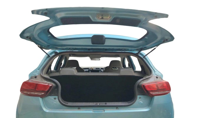 2016 Mahindra Kuv100 K2 6 STR, Petrol, Manual, 17,456 km, exterior