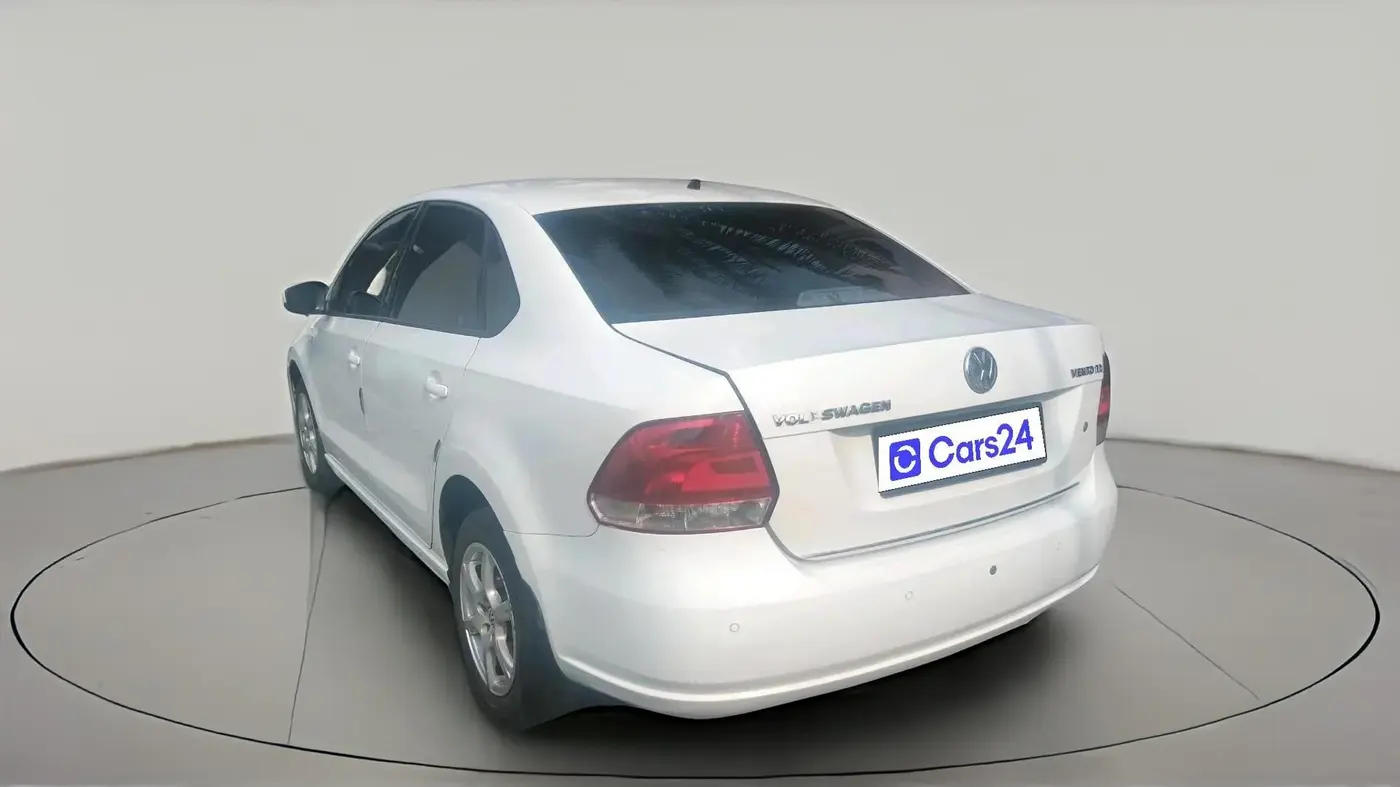 2014 Volkswagen Vento HIGHLINE DIESEL 1.6, Diesel, Manual, 76,861 km, exterior
