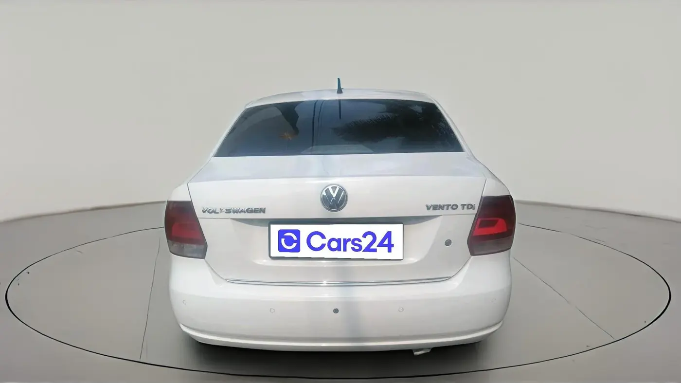 2014 Volkswagen Vento HIGHLINE DIESEL 1.6, Diesel, Manual, 76,861 km, exterior