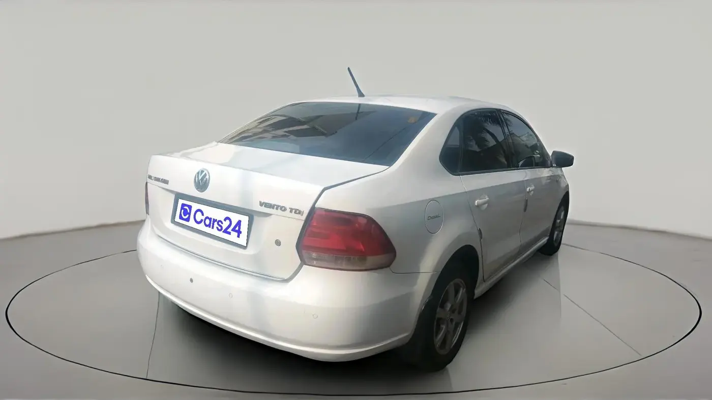2014 Volkswagen Vento HIGHLINE DIESEL 1.6, Diesel, Manual, 76,861 km, exterior
