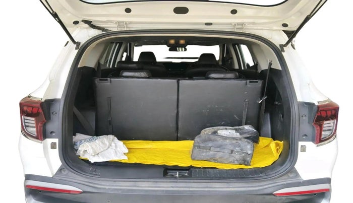 2023 KIA CARENS PRESTIGE 1.5 PETROL 7 STR, Petrol, Manual, 16,669 km, exterior