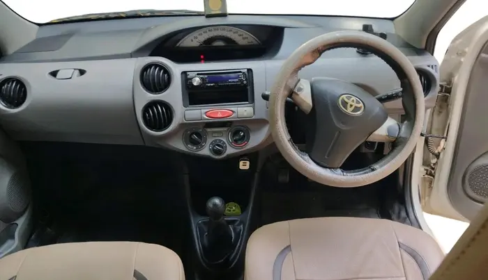 2011 Toyota Etios G, Petrol, Manual, 74,121 km, interior