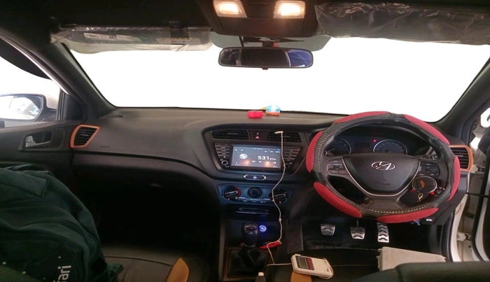 2018 Hyundai i20 Active 1.2 S, Petrol, Manual, 48,099 km, interior