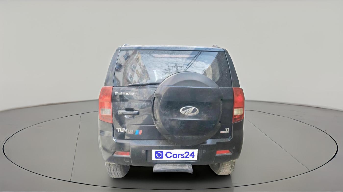 2016 Mahindra TUV300 T8 AMT, Diesel, Automatic, 90,593 km, exterior