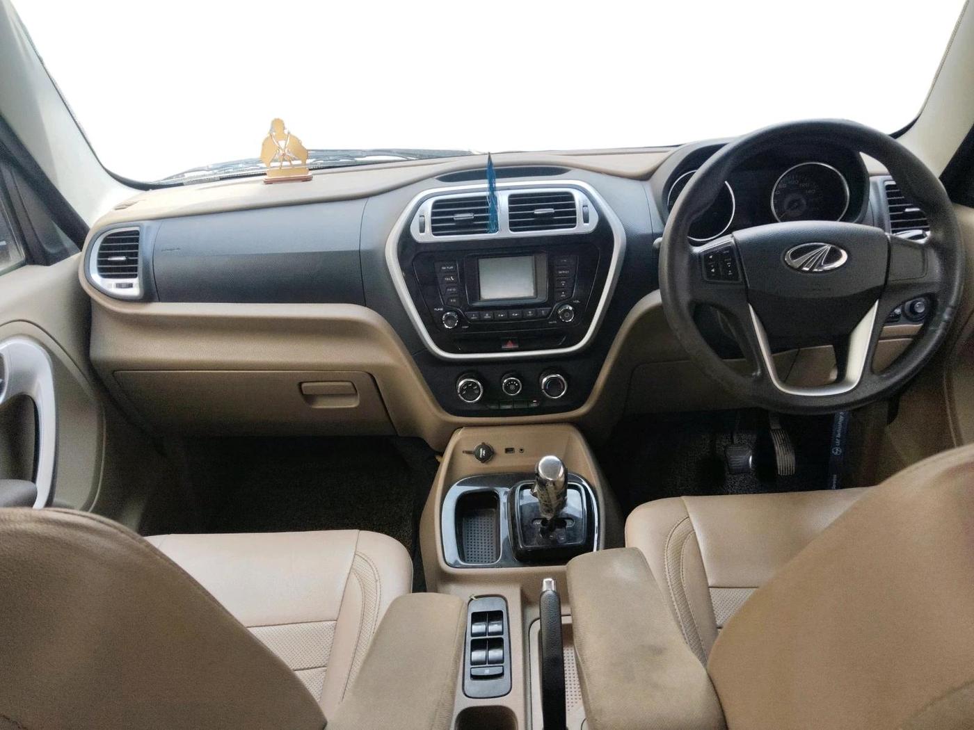 2016 Mahindra TUV300 T8 AMT, Diesel, Automatic, 90,593 km, interior