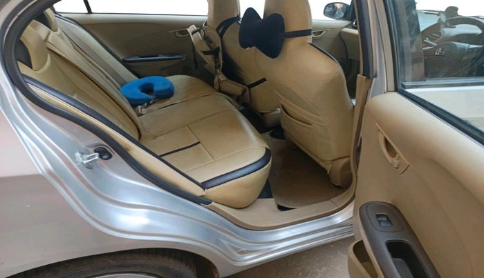 2013 Honda Amaze 1.5L I-DTEC S, Diesel, Manual, 81,898 km, interior