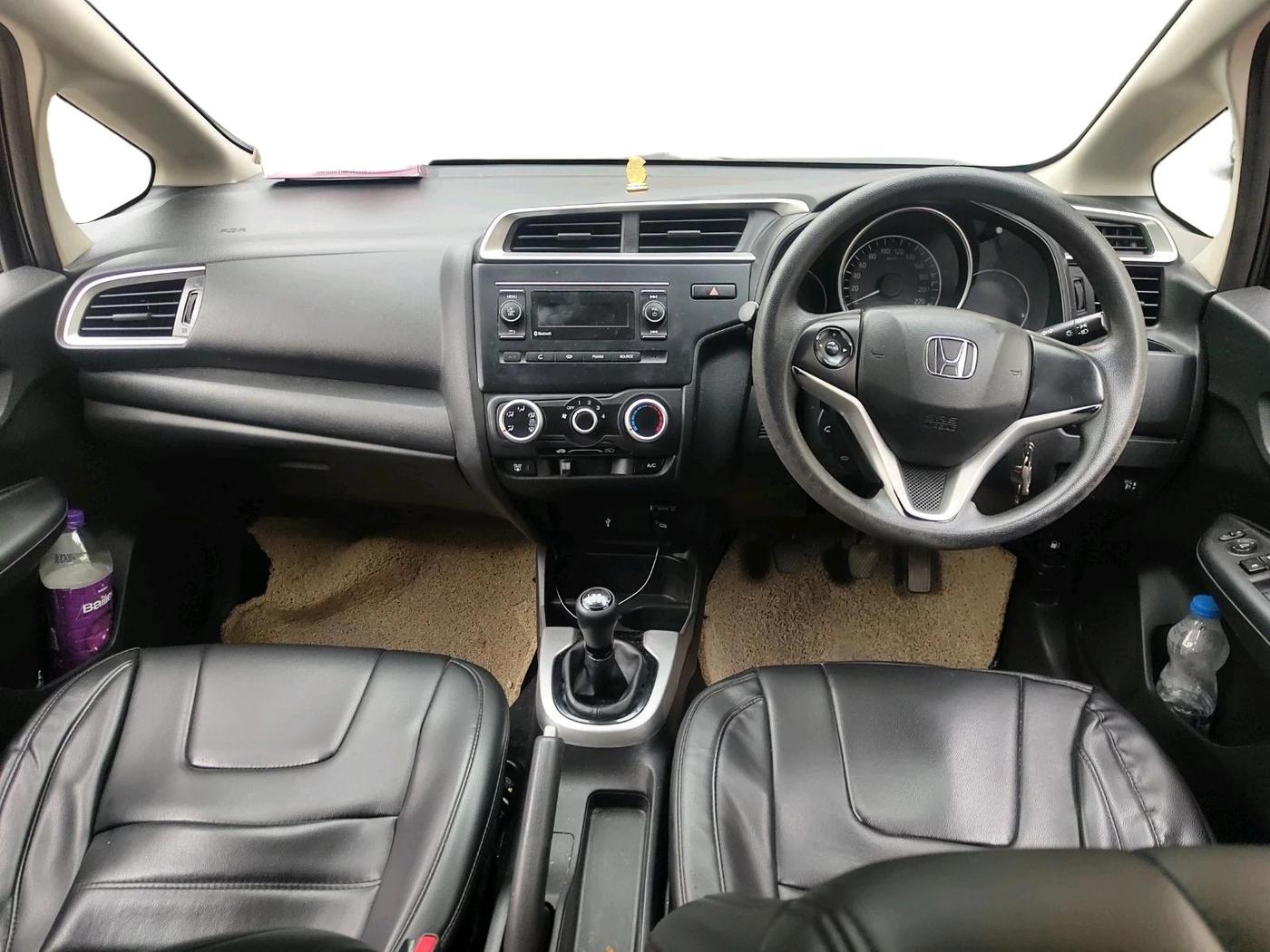 2018 Honda WR-V 1.5L I-DTEC S MT, Diesel, Manual, 1,11,165 km, interior