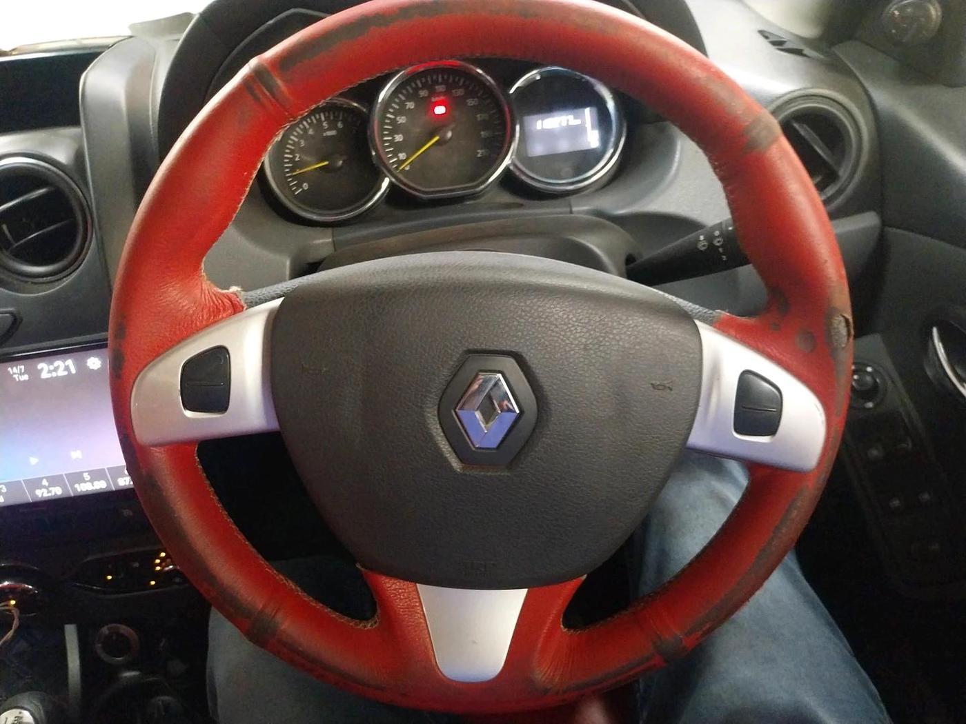 2016 Renault Duster 110 PS RXZ 4X4 MT DIESEL, Diesel, Manual, 1,20,014 km, interior
