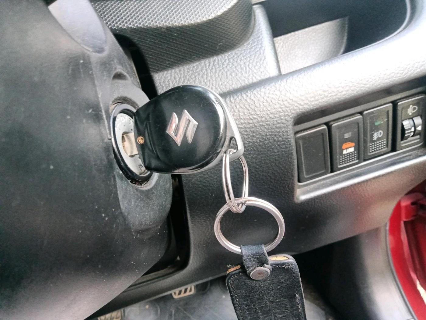 2012 Maruti Swift ZXI, Petrol, Manual, 30,644 km, interior