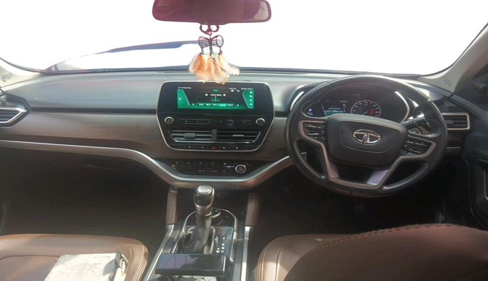 2020 Tata Harrier XZA PLUS 2.0L, Diesel, Automatic, 1,17,740 km, interior
