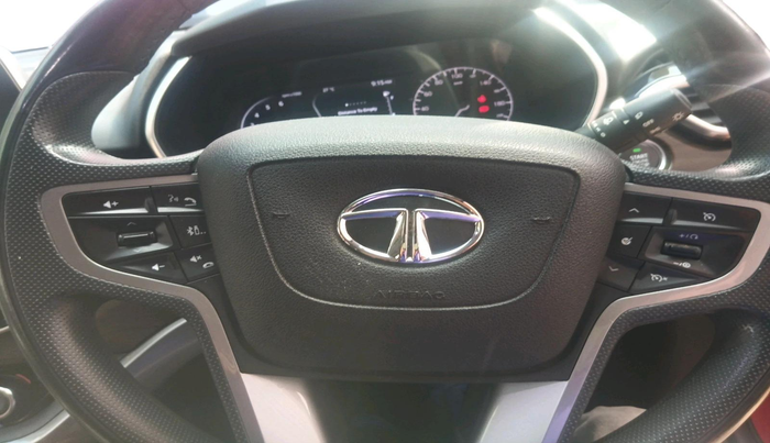 2020 Tata Harrier XZA PLUS 2.0L, Diesel, Automatic, 1,17,740 km, interior