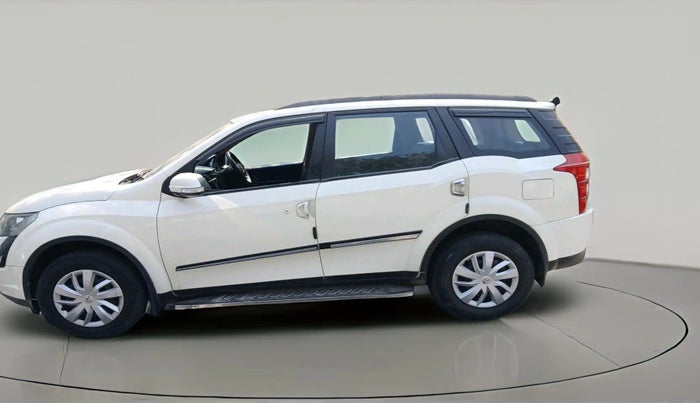 2016 Mahindra XUV500 W6 1.99, Diesel, Manual, 73,760 km, exterior