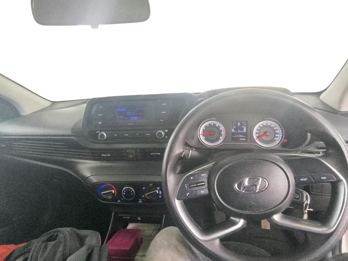 2021 Hyundai NEW I20 MAGNA 1.2 MT, Petrol, Manual, 84,028 km, interior