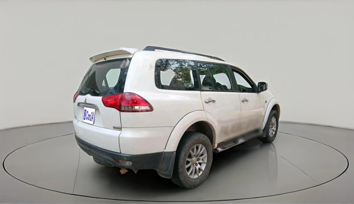 2016 Mitsubishi Pajero Sport 2.5 AT 4X2, Diesel, Automatic, 1,29,622 km, exterior