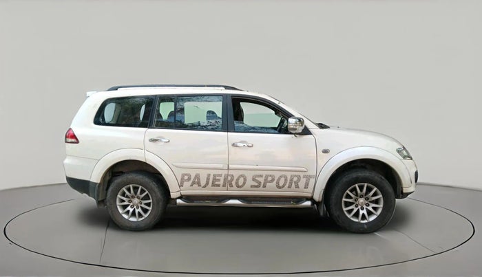 2016 Mitsubishi Pajero Sport 2.5 AT 4X2, Diesel, Automatic, 1,29,622 km, exterior