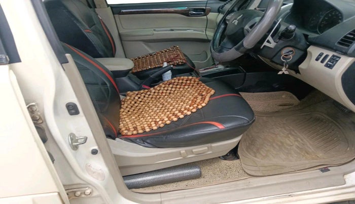 2016 Mitsubishi Pajero Sport 2.5 AT 4X2, Diesel, Automatic, 1,29,622 km, interior