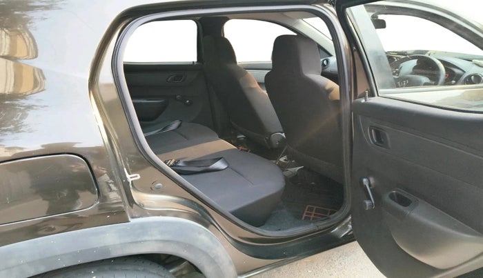 2017 Renault Kwid RXT 1.0 AMT, Petrol, Automatic, 63,718 km, interior