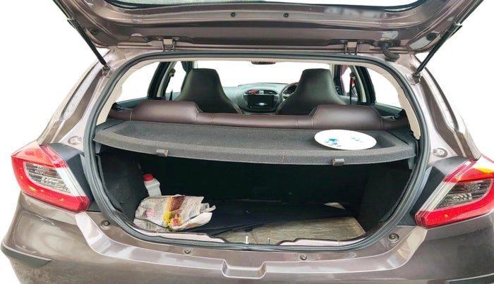 2018 Tata Tiago XT PETROL, Petrol, Manual, 80,210 km, exterior