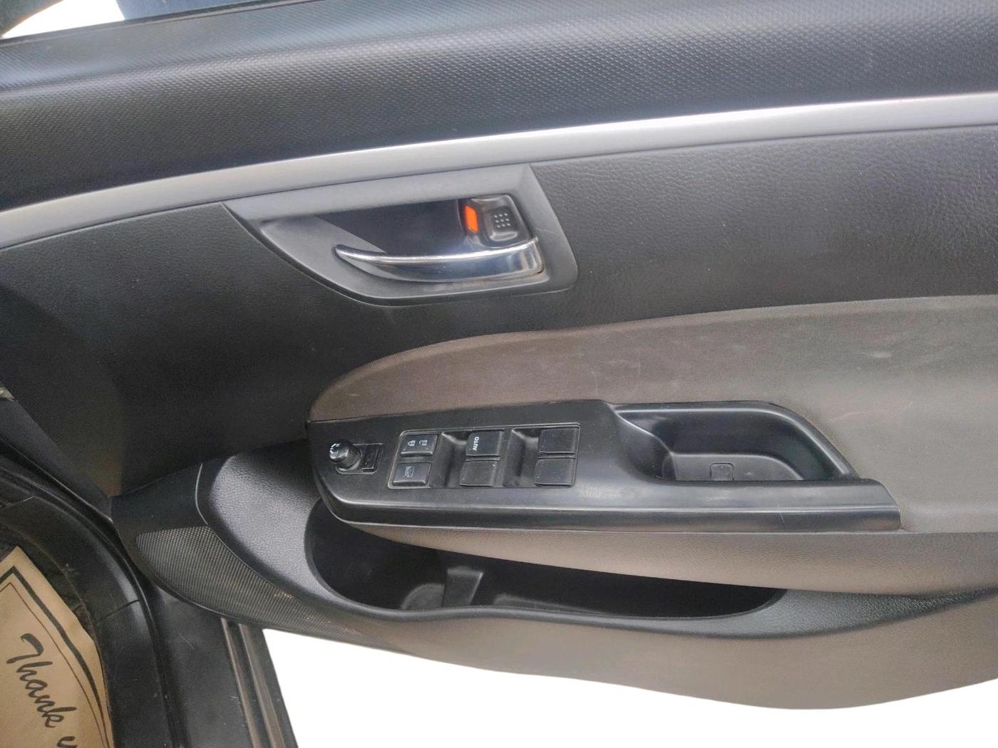 2015 Maruti Swift VXI, Petrol, Manual, 50,502 km, interior