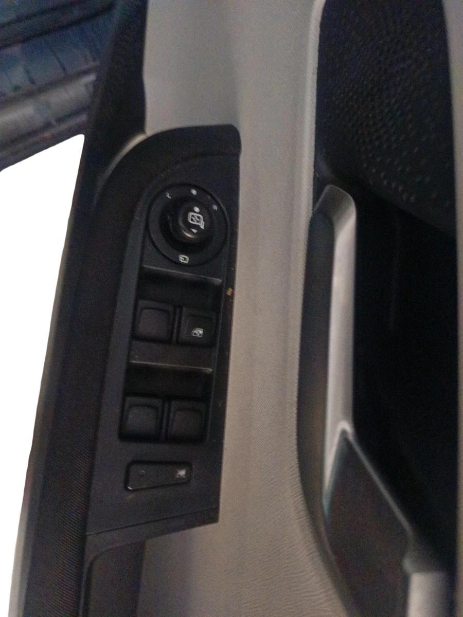 2023 Tata ALTROZ XZ DIESEL, Diesel, Manual, 13,451 km, interior