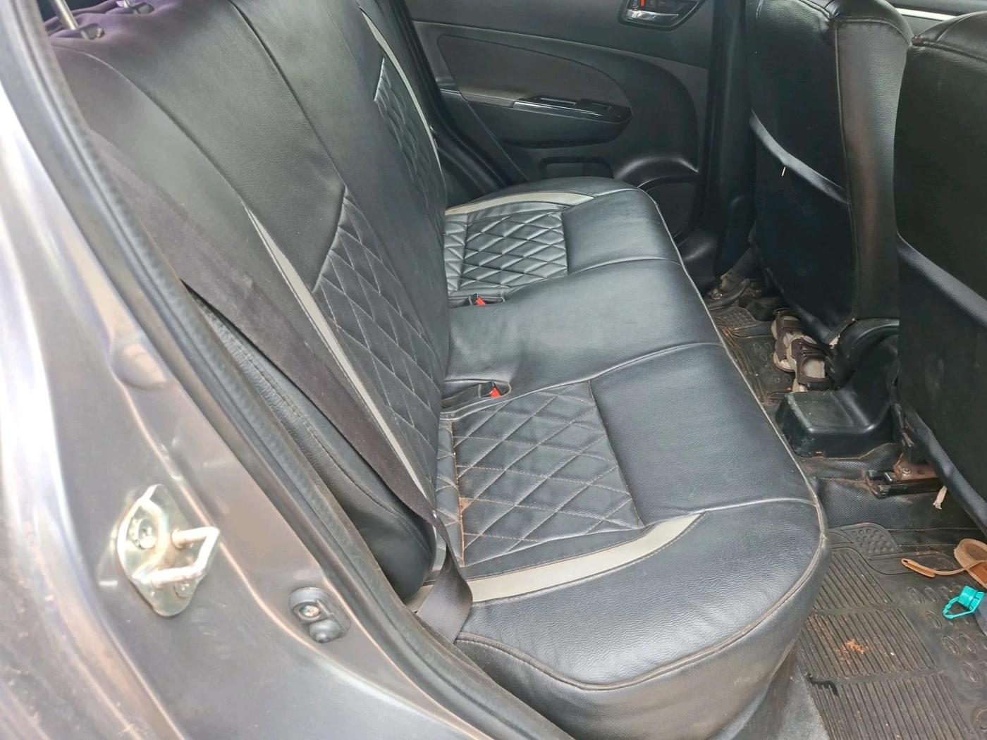 2013 Maruti Swift ZDI, Diesel, Manual, 1,07,901 km, interior