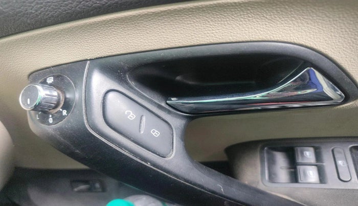 2017 Skoda Rapid AMBITION 1.5 TDI, Diesel, Manual, 1,03,892 km, interior