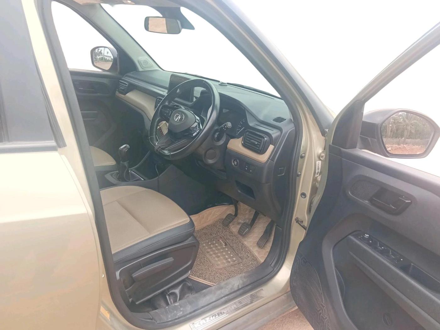 2022 Tata PUNCH CREATIVE 1.2 MT KAZIRANGA EDITION , Petrol, Manual, 32,548 km, interior