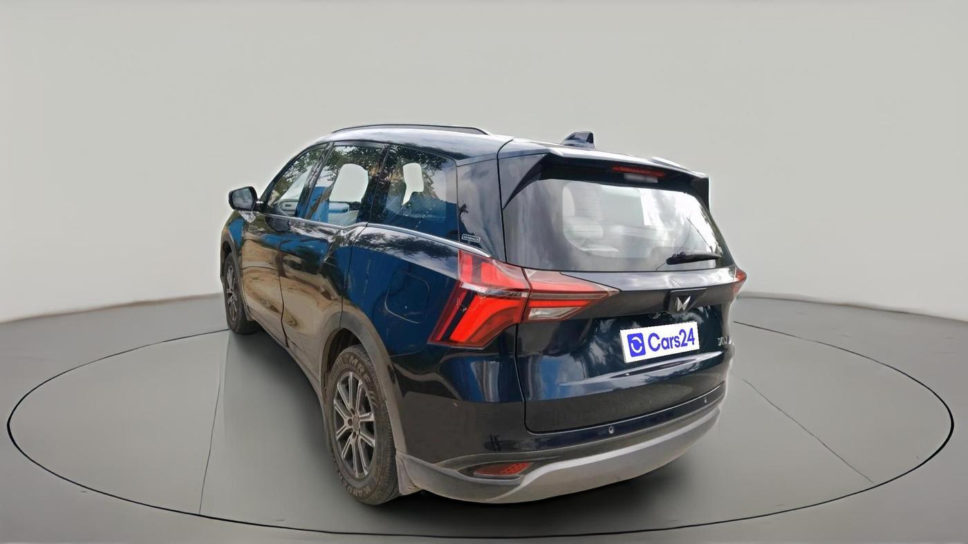 2021 Mahindra XUV700 AX 7 P MT 7 STR, Petrol, Manual, 36,324 km, exterior