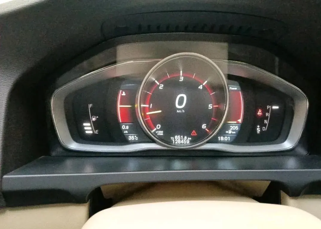 2014 Volvo S60 SUMMUM D5, Diesel, Automatic, 1,28,459 km, interior