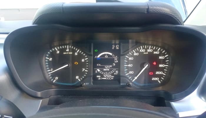 2023 Tata ALTROZ XZ DIESEL, Diesel, Manual, 42,505 km, interior