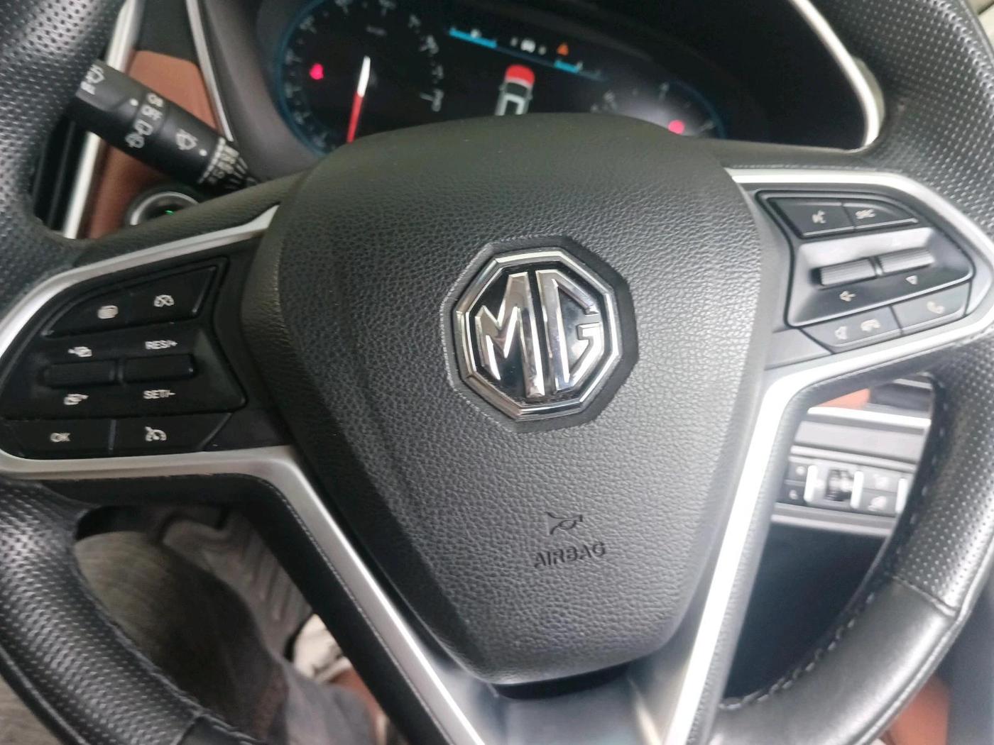 2022 MG HECTOR PLUS SHARP 1.5 PETROL TURBO CVT 6-STR, Petrol, Automatic, 28,244 km, interior