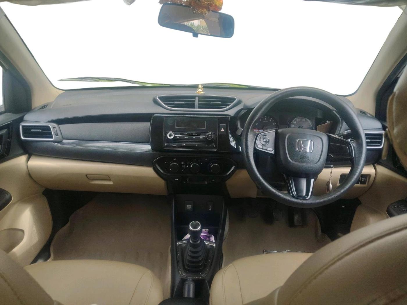 2018 Honda Amaze 1.2L I-VTEC S, Petrol, Manual, 43,737 km, interior