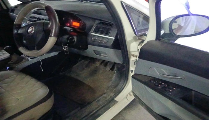 2014 Fiat Punto EVO DYNAMIC 1.2, Petrol, Manual, 79,262 km, interior