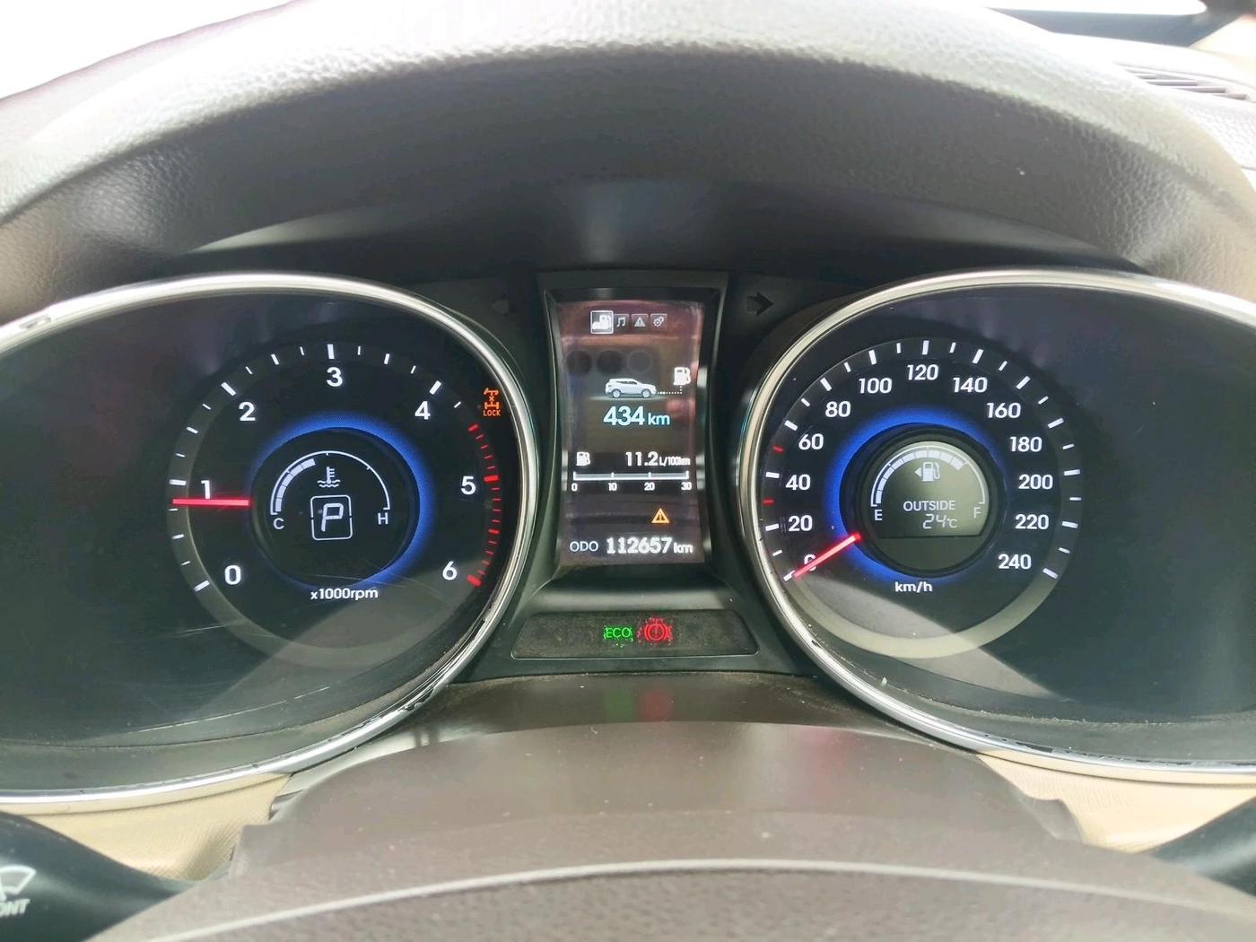2014 Hyundai Santa Fe 4 WD AT, Diesel, Automatic, 1,12,657 km, interior