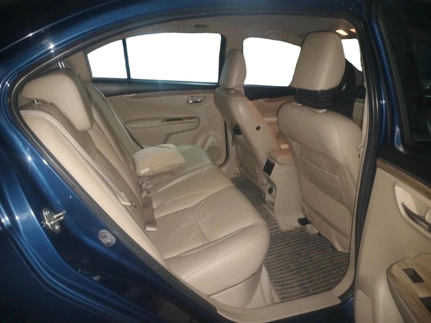 2018 Maruti Ciaz ALPHA  AT 1.5 SHVS PETROL, Petrol, Automatic, 53,462 km, interior