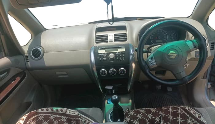 2011 Maruti SX4 ZDI, Diesel, Manual, 1,35,000 km, interior