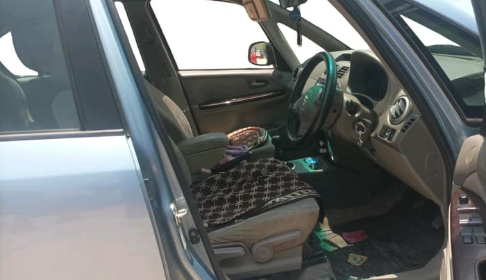2011 Maruti SX4 ZDI, Diesel, Manual, 1,35,000 km, interior